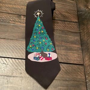 Men’s Vicky Davis Christmas tree tie. NWT.